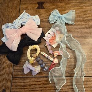 NEW!!!Assorted Hair Accessories with Bows and Clips